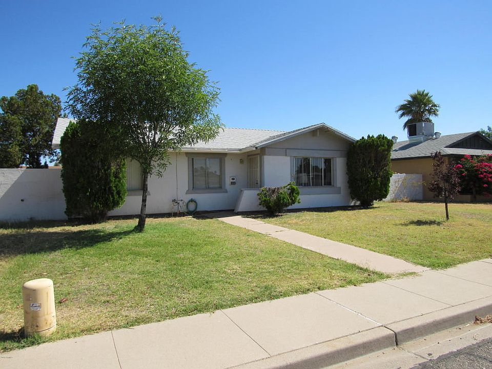 1st image of 3260 W Country Gables Dr