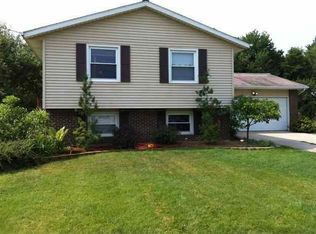25160 Aqua Dr, Elkhart, IN 46514
