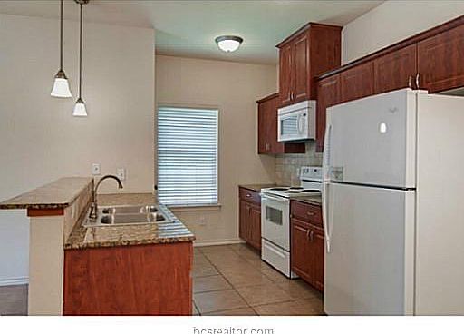 2nd image of 4448 Reveille Rd