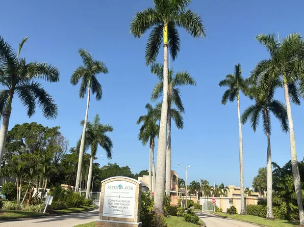 1781 Pebble Beach Dr APT 405, Fort Myers, FL 33907