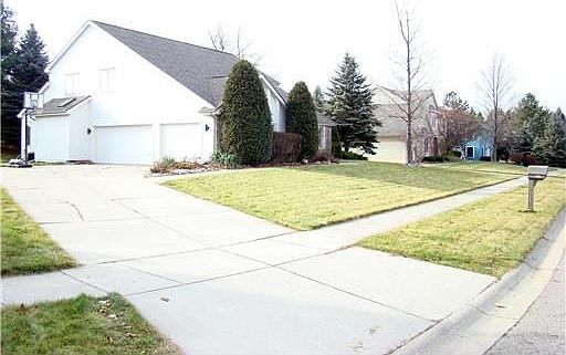 3rd image of 1913 Atherton Way