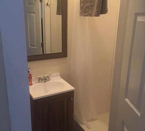4th image of 31 E Tallmadge Ave APT 5
