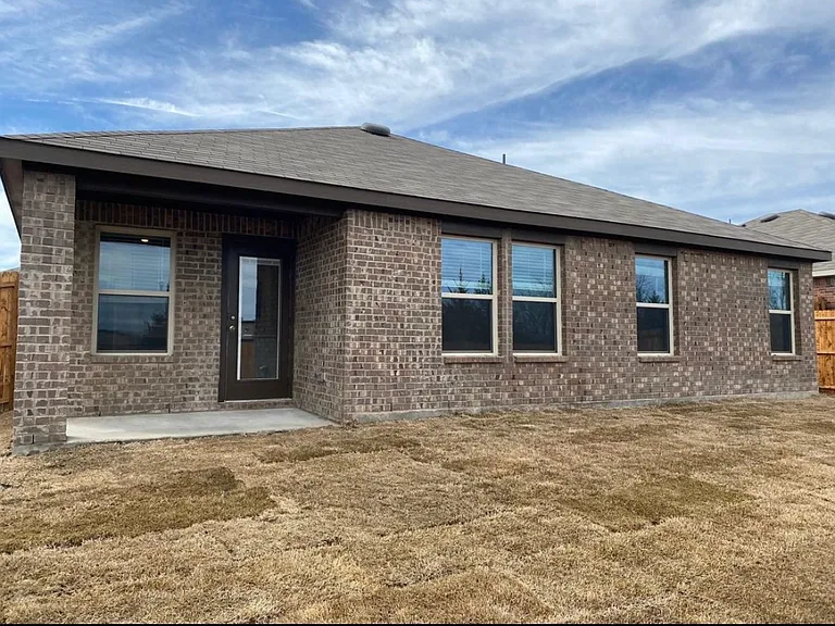3121 Sweetwater Way — Photo 10