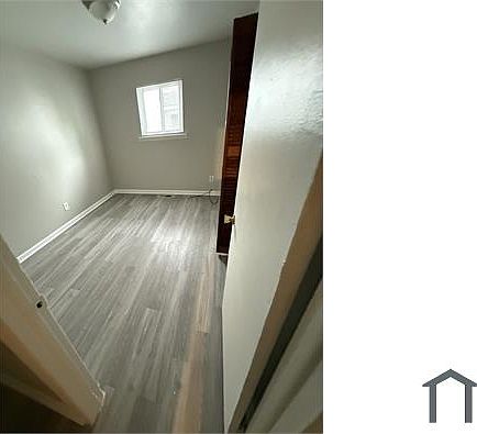 3rd image of 3439 E 147th St
