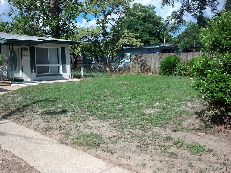 810 S Madison Dr — Photo 40