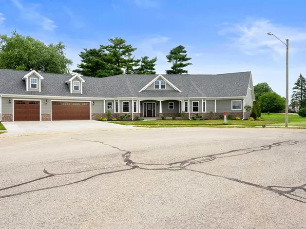 535 Lissaaron Dr, Winchester, IN 47394