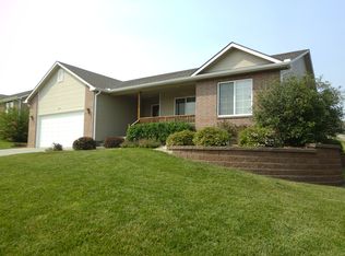 317 Highland Ridge Dr, Manhattan, KS 66503