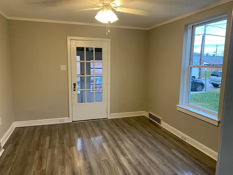 501 Hill St — Photo 28