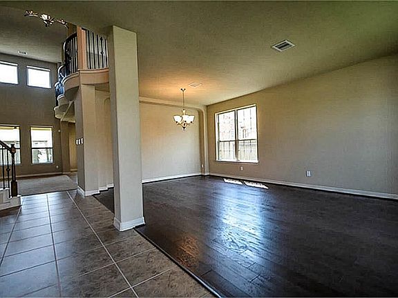 4th image of 2005 Rolling Fog Dr
