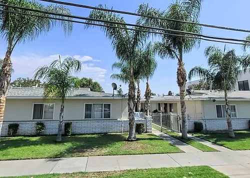 735 N Arrowhead Ave #2 Photo 1