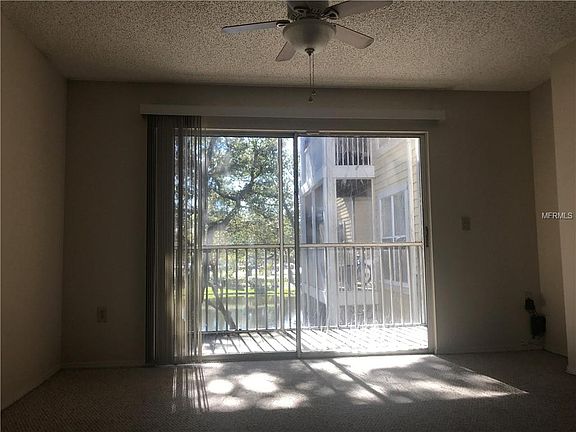 3rd image of 10024 Strafford Oak Ct APT 811