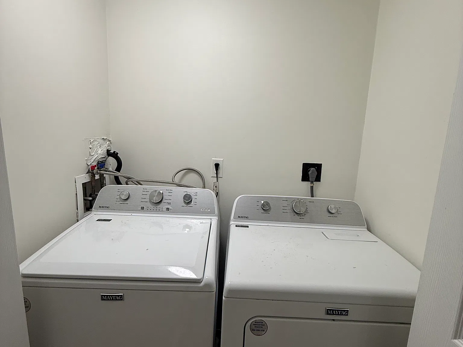 3 bed, 1232 sqft, $2,400 — Photo 3