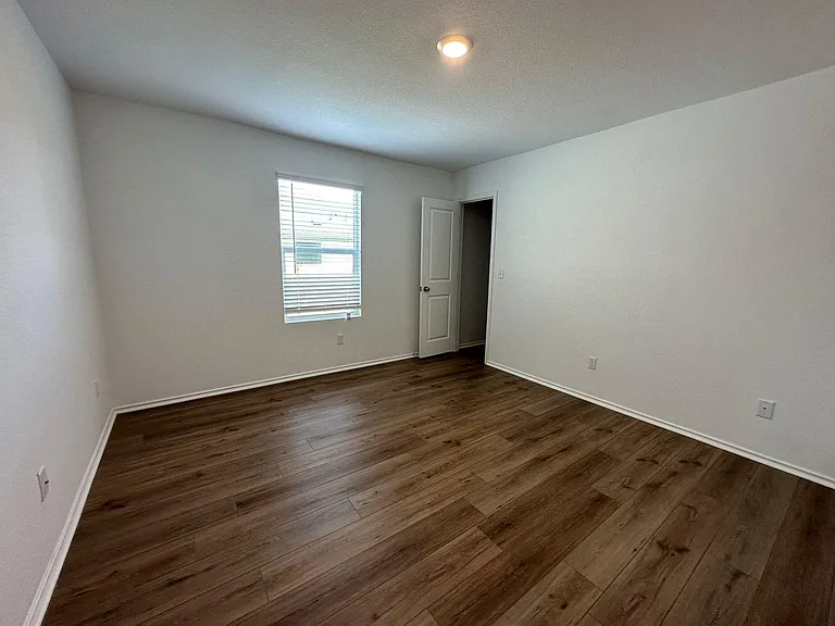 195 Otter Rd — Photo 24