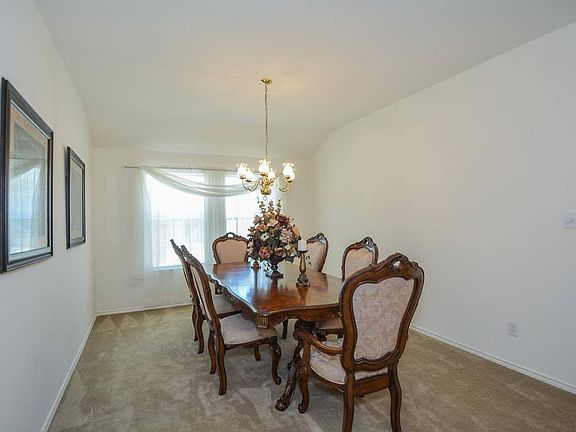 4th image of 4814 Lawson Lake Ln