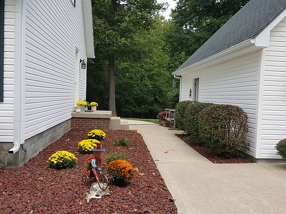 5th image of 910 W County Road 60 S