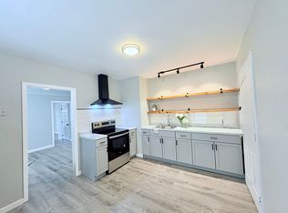 66 Phillips St, Greenfield, MA 01301