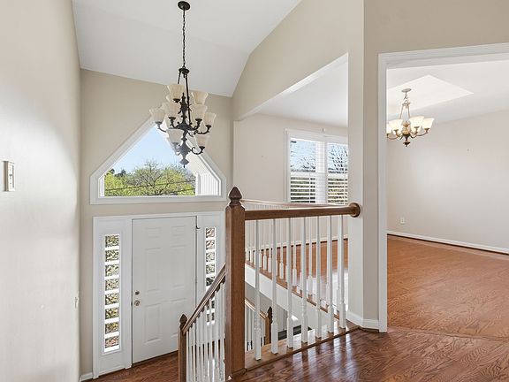 5th image of 1049 Fitzpatrick Rd