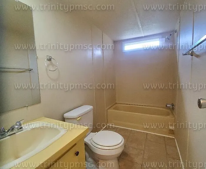 106 Vaughn Dr — Photo 7