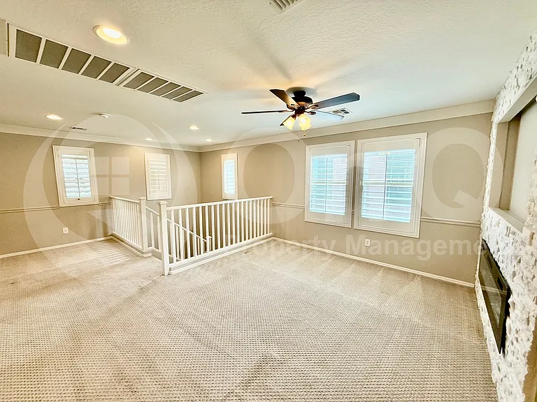12025 W Avenida Del Rey — Photo 12