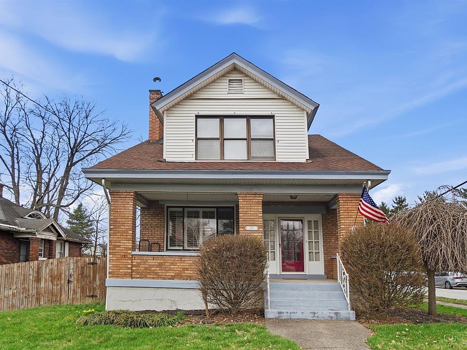 1st image of 1075 Coronado Ave