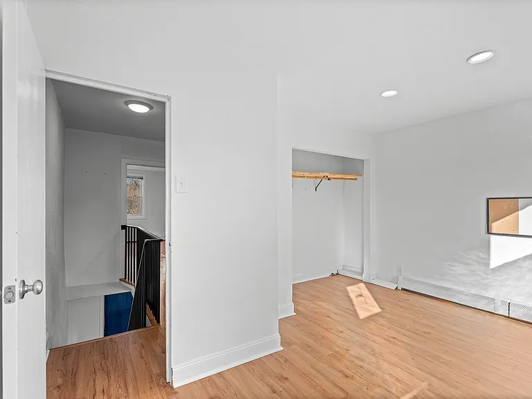3220 W Willard St — Photo 8