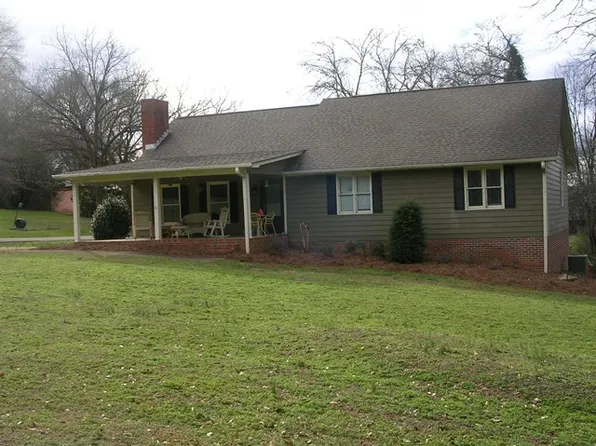 709 Forrest Ave, Rockmart, GA 30153