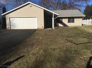 12 Valley Rd, Manalapan, NJ 07726