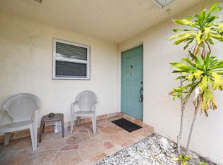 5162 Lakefront Blvd APT B, Delray Beach, FL 33484