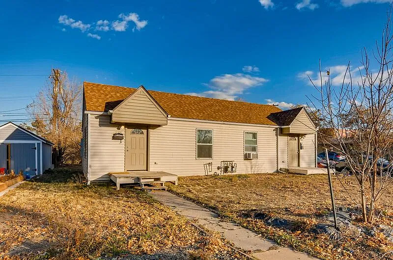 1 bed, 1.0 bath, 600 sqft, $950 — Photo 1