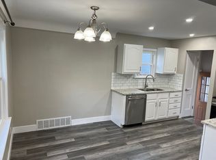 8214 Whittington Dr, Parma, OH
