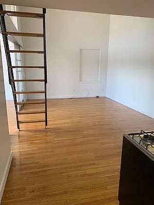 Rented by Carnegie Management Inc | media 9