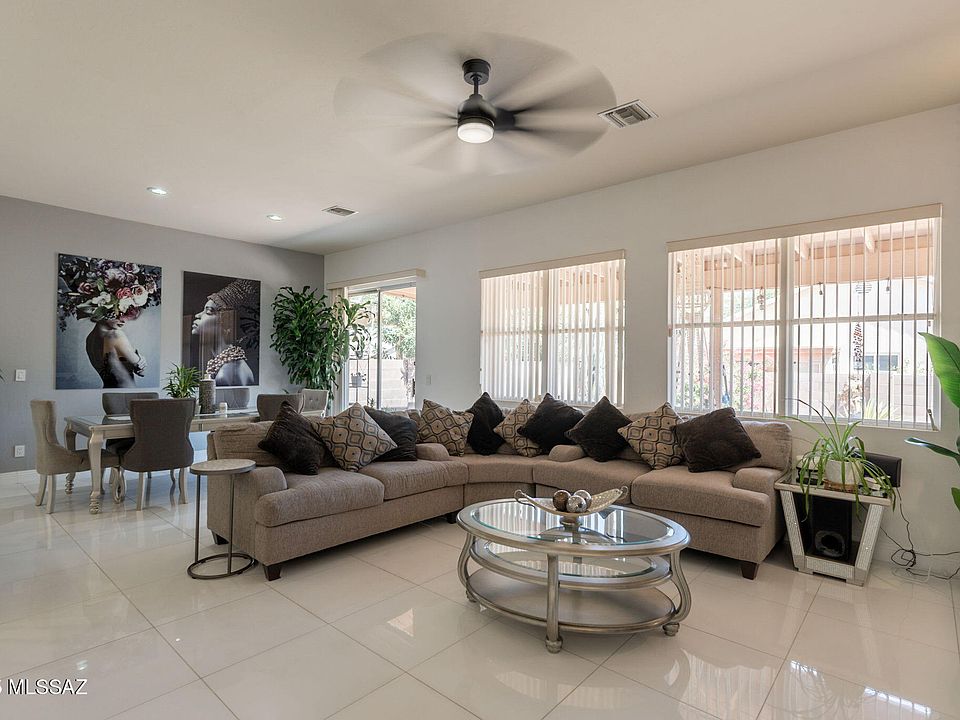 1st image of 108 N Desert Stream Dr