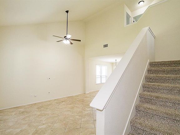 2nd image of 317 Noddy Rd