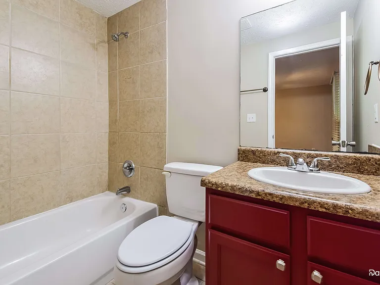 5219 Martins Crossing Rd — Photo 8