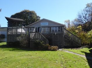 226 Church St, Oak Hill, WV 25901