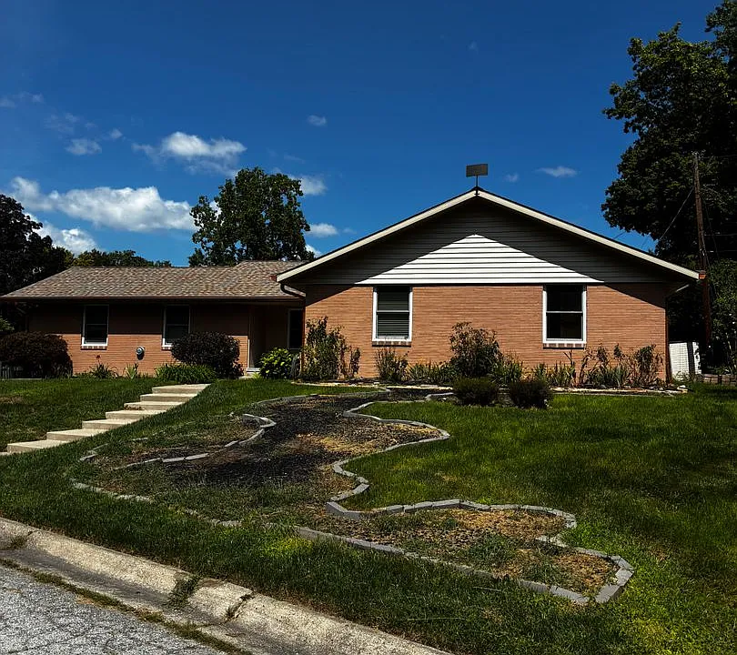 108 Creighton Rd
