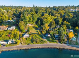 1160 BEACH Drive, Port Orchard, WA 98366