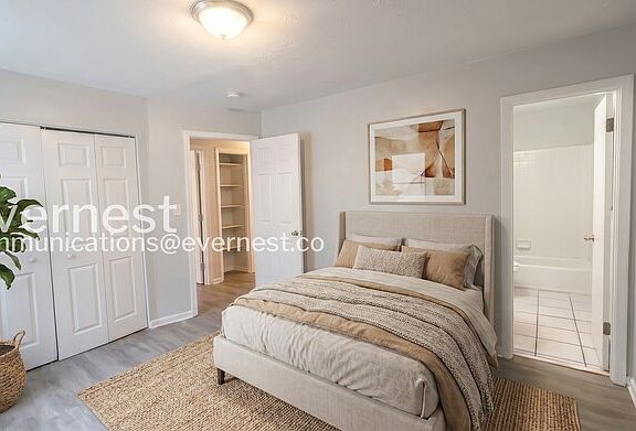 5th image of 3227 Hobart Dr NW