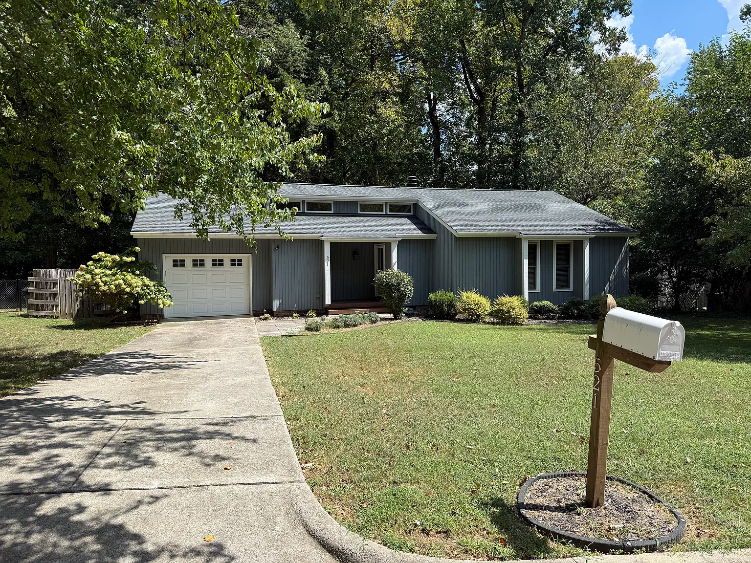 3 bed, 1266 sqft, $2,295 — Photo 1