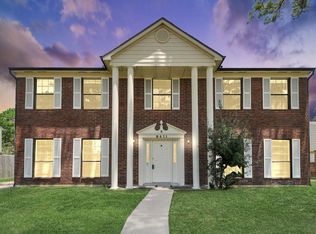 8411 Sunny Ridge Dr, Houston, TX 77095