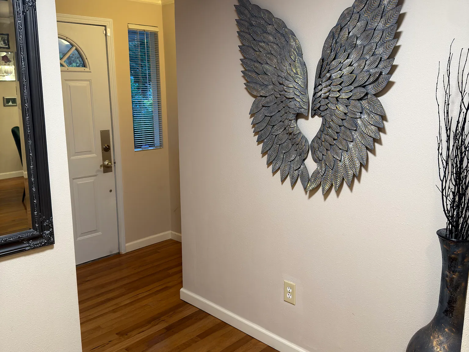 3 bed, 1500 sqft, $3,600 — Photo 3