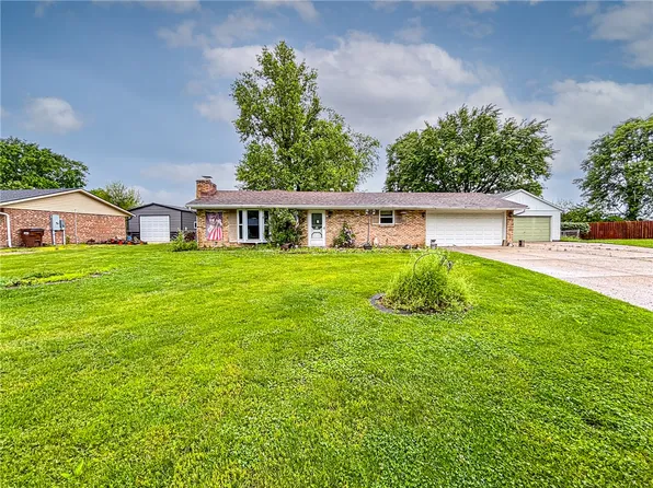 250 Sunny Brook Trl, Enon, OH 45323