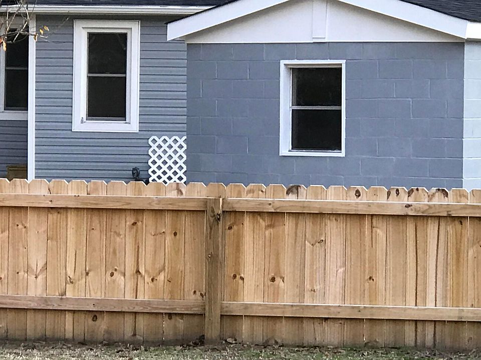 2nd image of 1633 Rafeal Ln