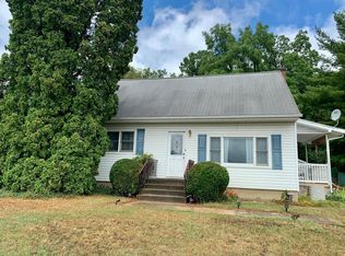1581 Middle Rd, Lewistown, PA 17044