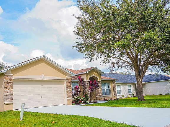 3rd image of 604 Terranova Dr