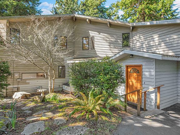 5th image of 527 Eagle Nest Ln