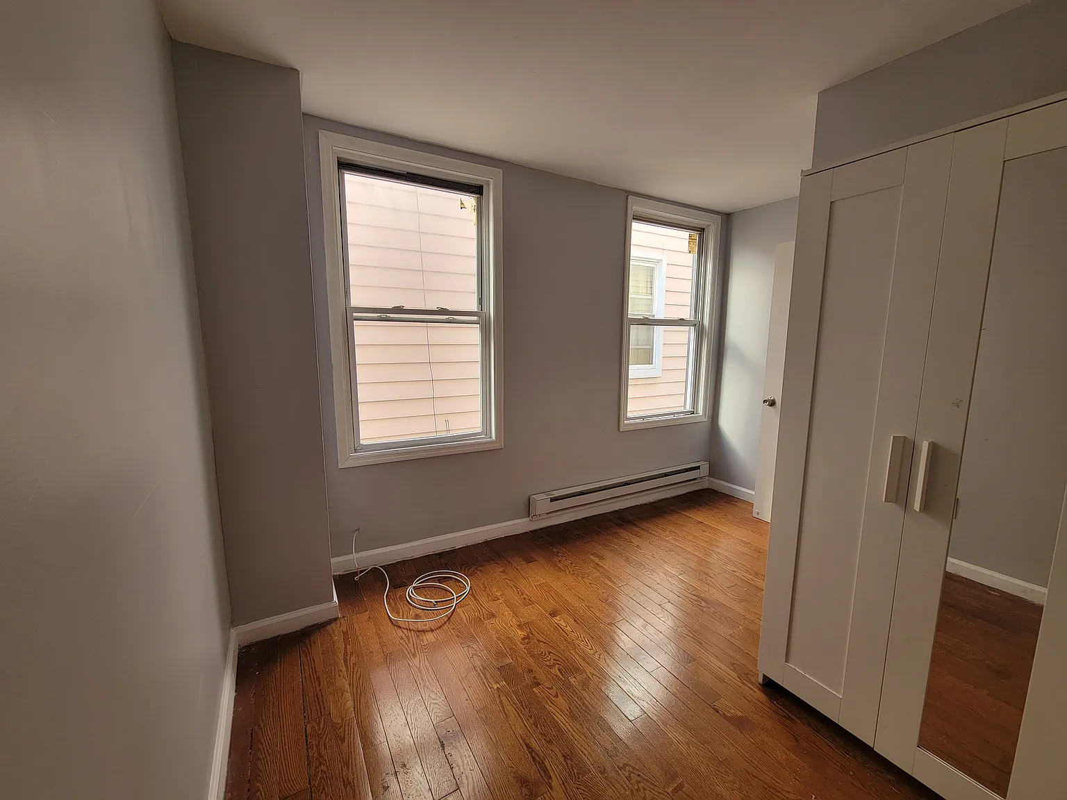 3 bed, 1050 sqft, $2,250 — Photo 4