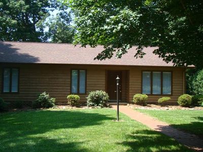 2071 19th Street Ct NE, Hickory, NC, 28601