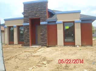 2204 Los Cerezos Dr, Laredo, TX 78046