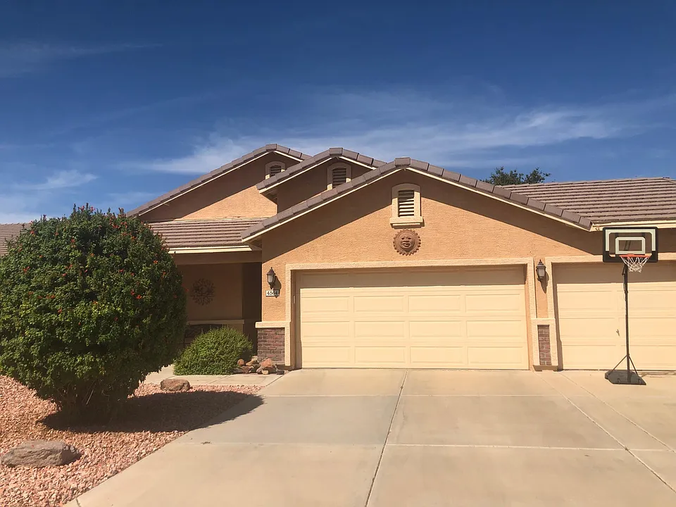 4564 E Campbell Ct
